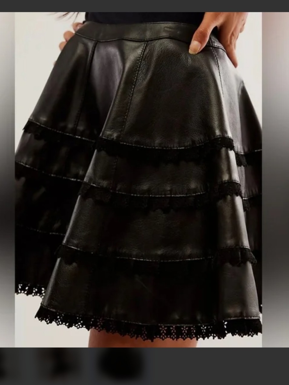 Understated Leather Roxanne Mini Skirt - Picture 3 of 9